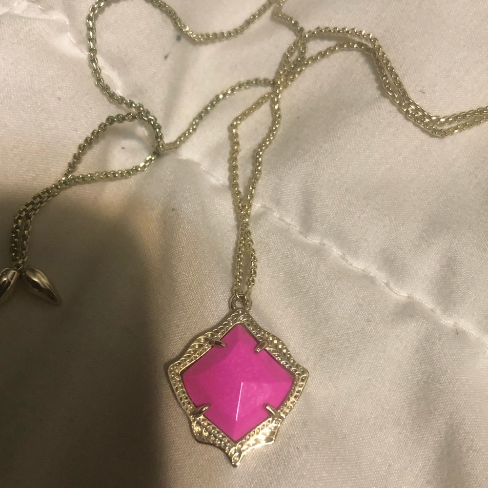 Kendra Scott gold necklace